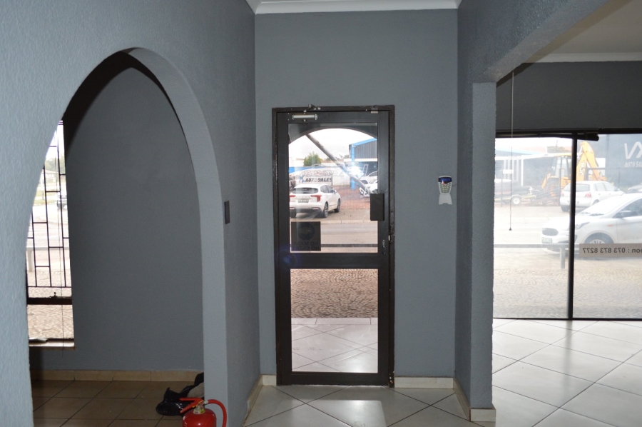 Commercial Property for Sale in Collerville North West